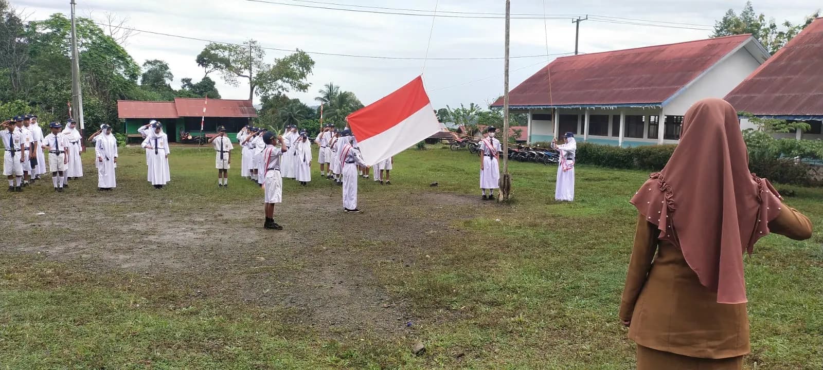 Fasilitas: Lapangan Upacara
